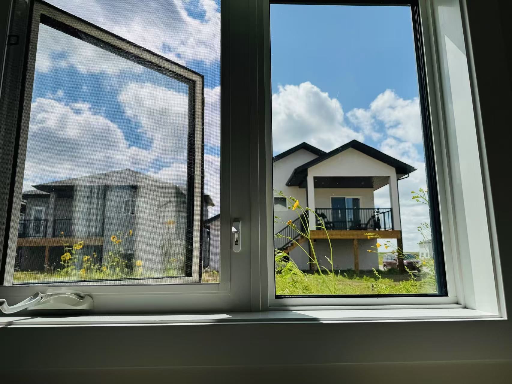 Rosewood全新两室一厅一卫半地下室出租