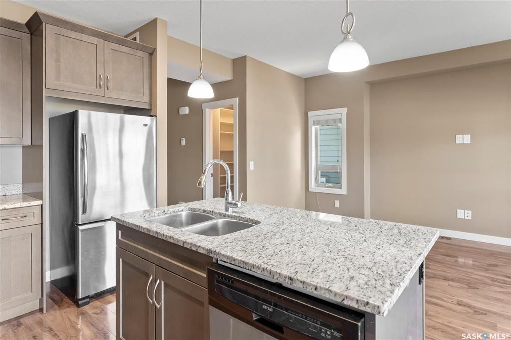 Willowgrove 社区联排出售-115 Shepherd Cres#149——林与唐地产 - 3