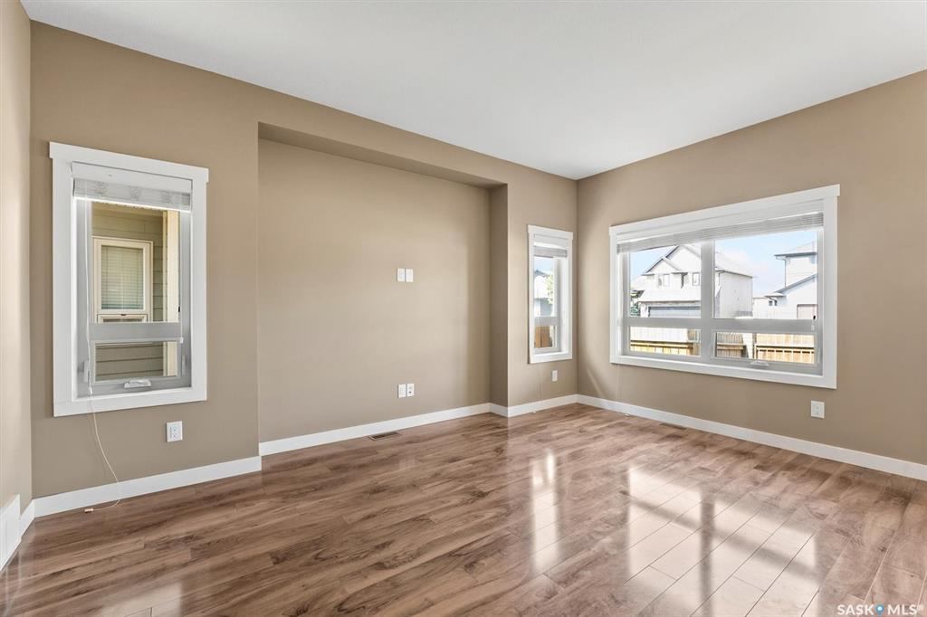 Willowgrove 社区联排出售-115 Shepherd Cres#149——林与唐地产 - 5