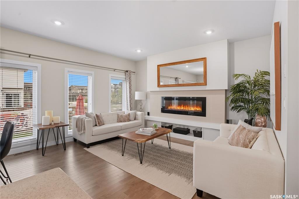 Brighton 社区原开发商样板间独栋出售 · 303 Dagnone Cres——Will Li, 林与唐地产 - 8