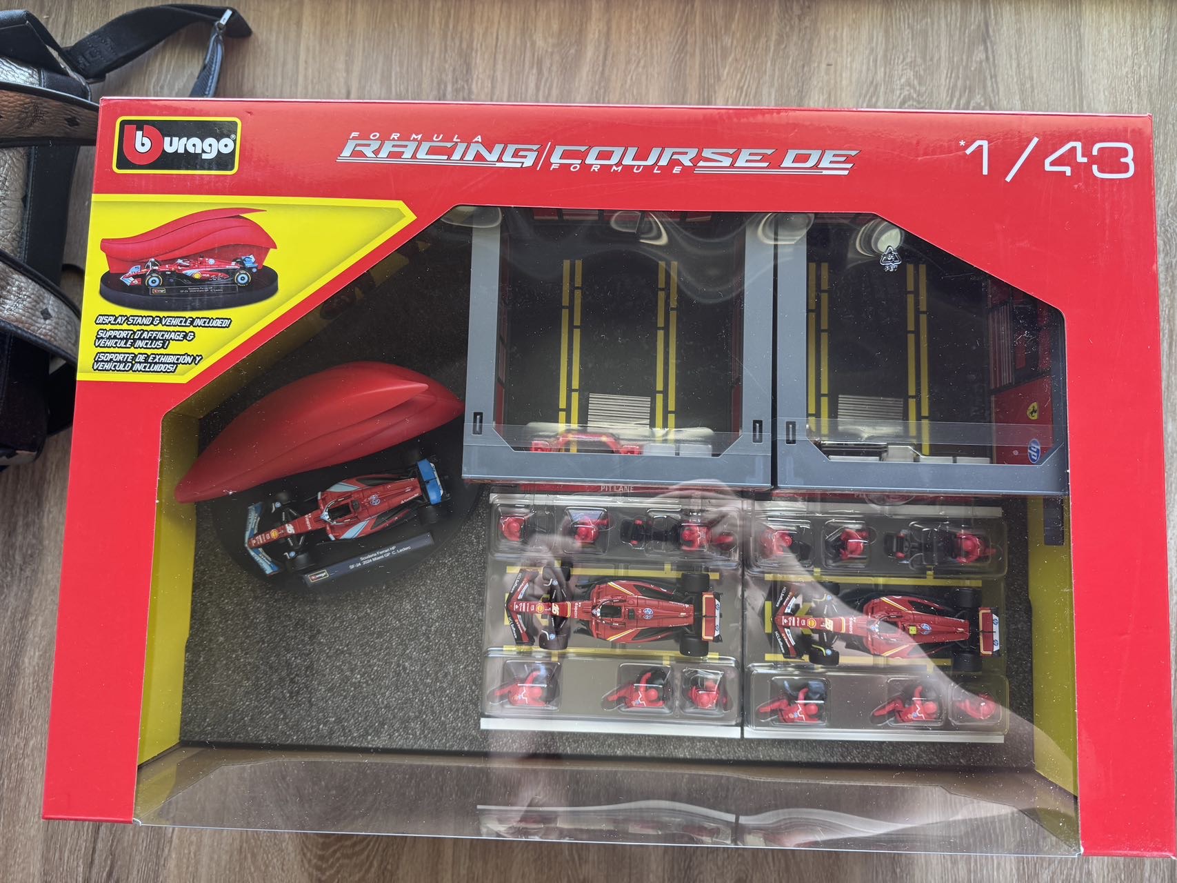 Burago 1/43 模型 - 2