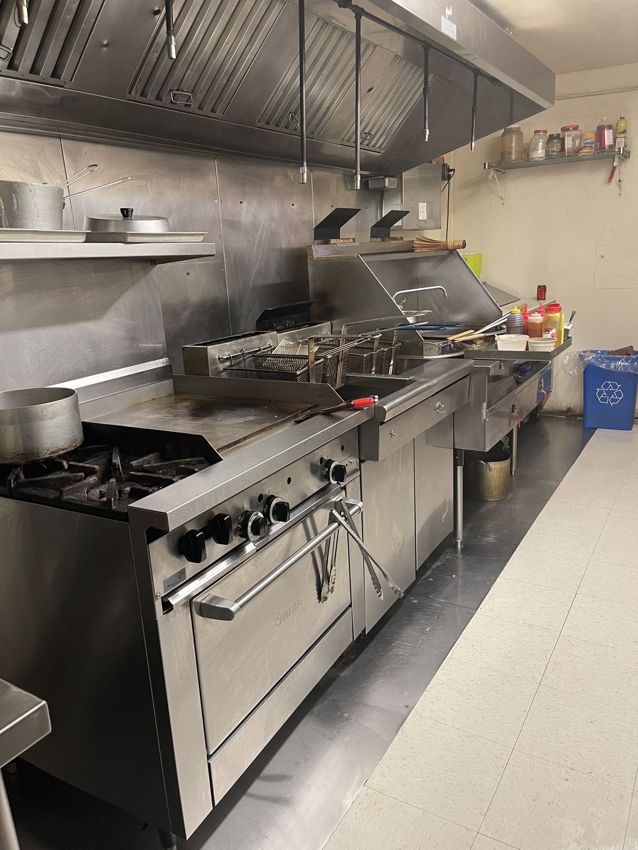 高盈利独市小镇中餐馆出售 - 4