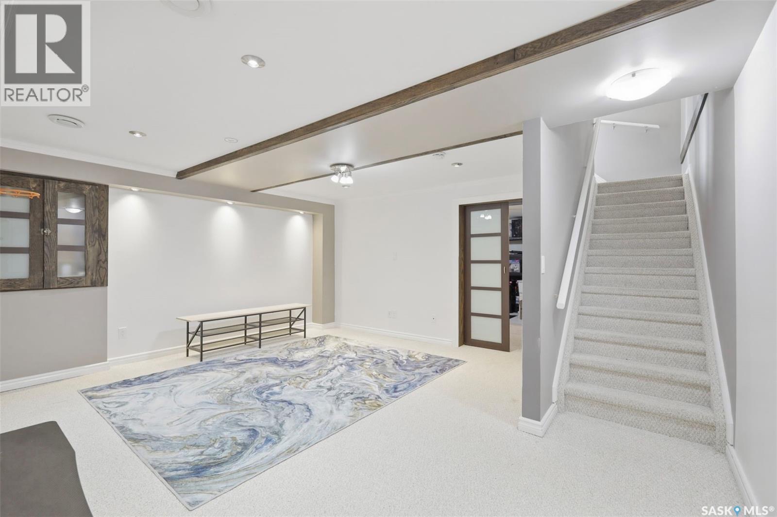 Lakewood小区3房边户联排出售！3 - 9