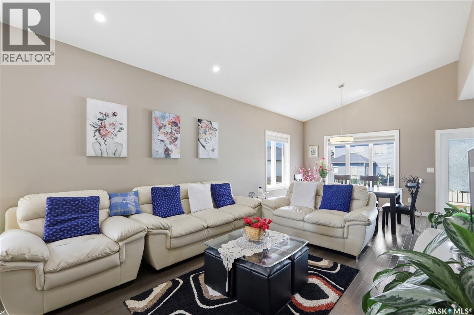 Open House公众开放看房 211 Baltzan Blvd - 7