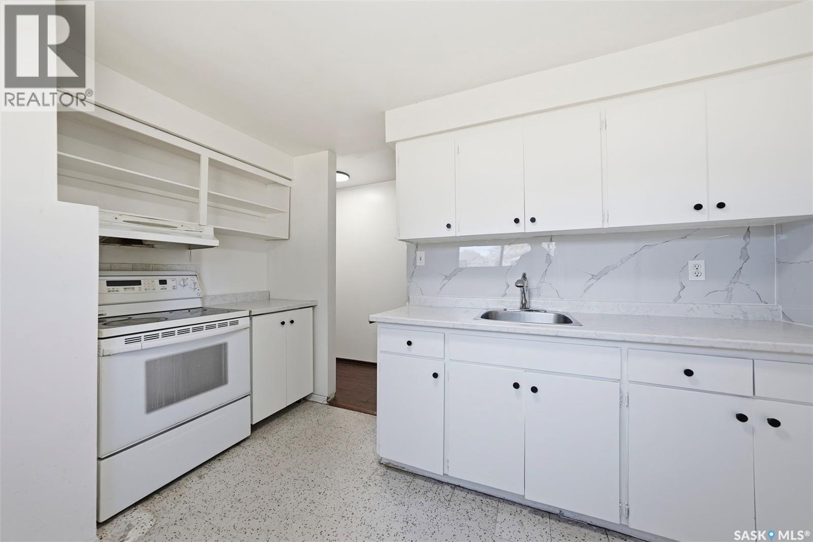 Public Open House公众开放看房 1310 East - 16