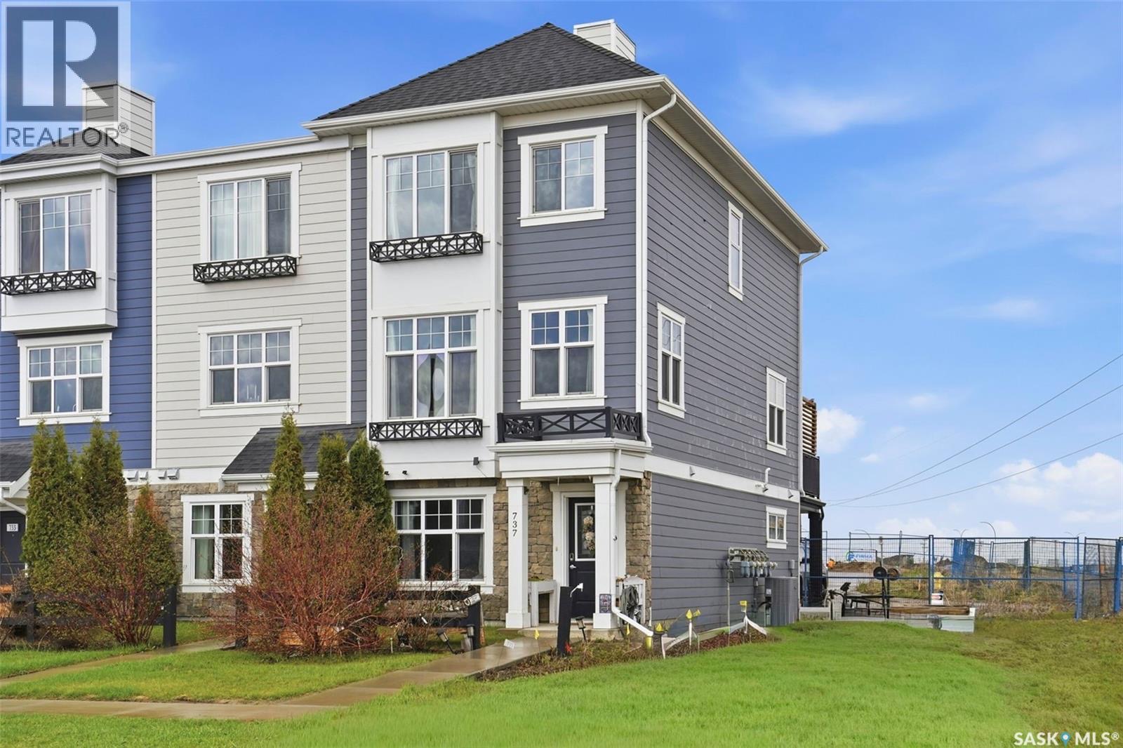 🏡 保养如新4房3卫|737 Meadows Boulevard - 4