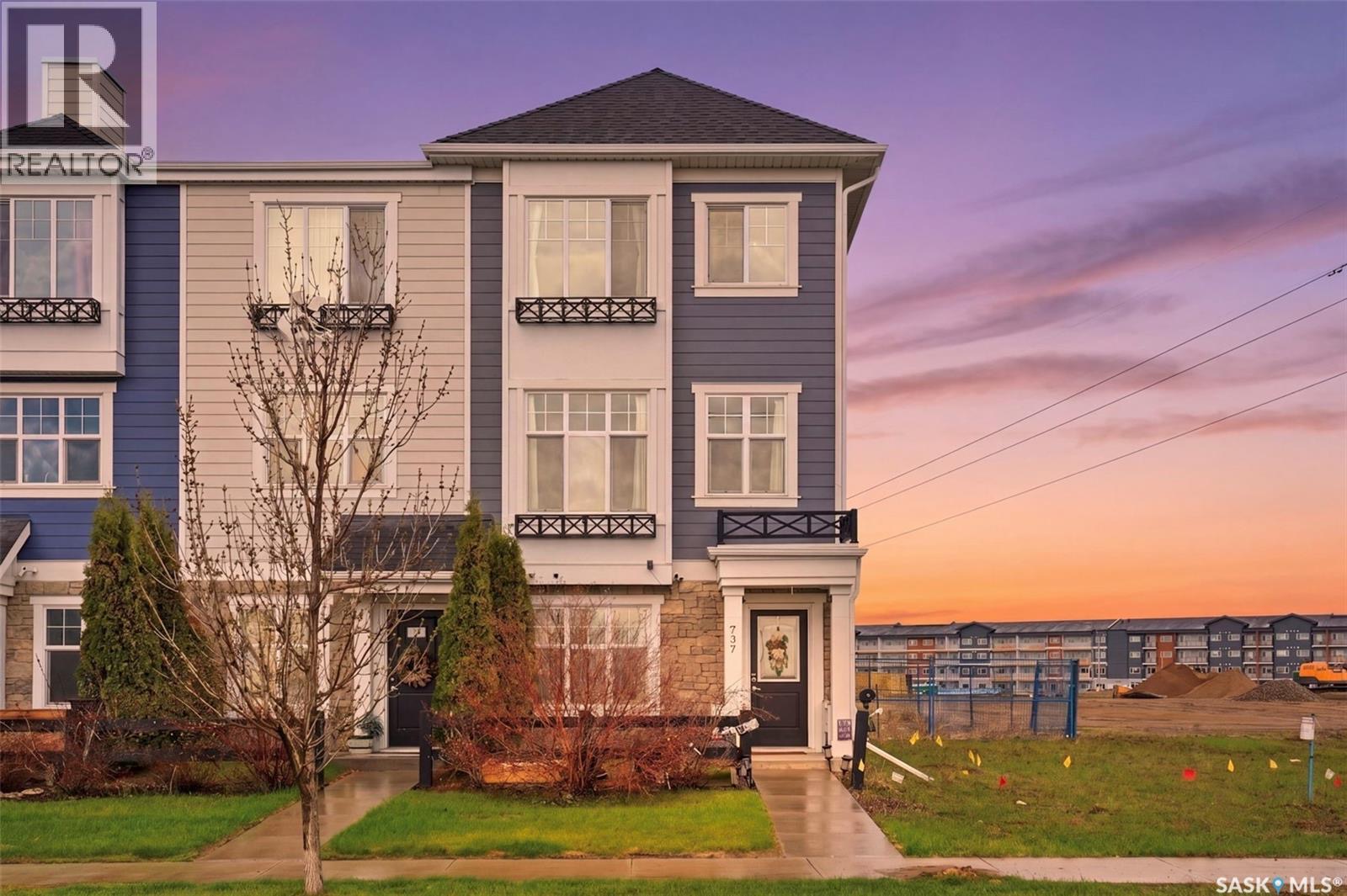 🏡 保养如新4房3卫|737 Meadows Boulevard - 3