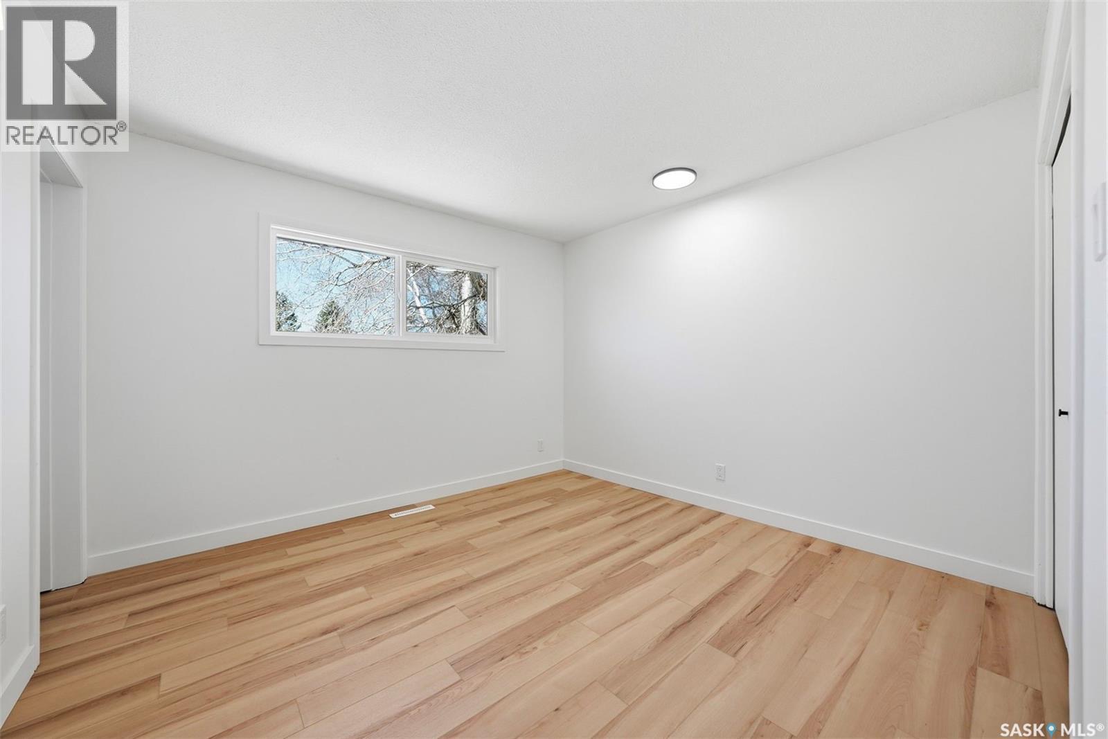 Public Open House公众开放看房 1310 East - 11