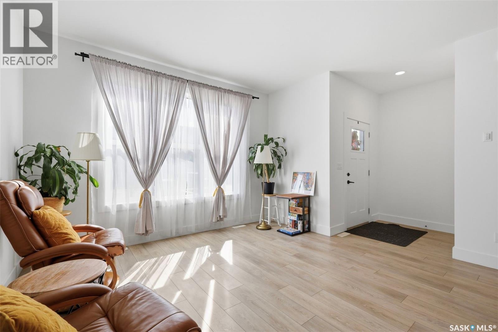 🏡 165 Rosewood Blvd E 精致联排别墅 约14 - 7