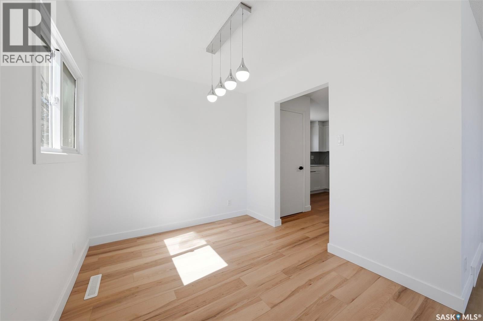 Open House公开看房1310 East Centre周六日 - 8