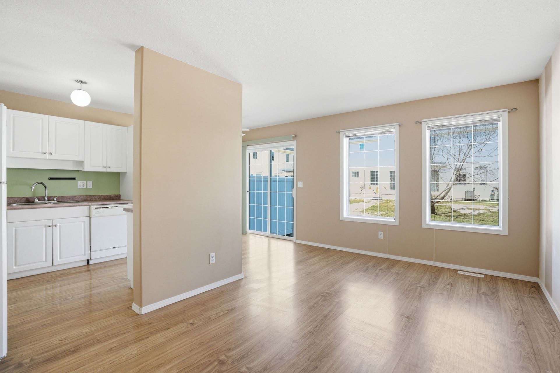 近百年高中联排出售 - 3