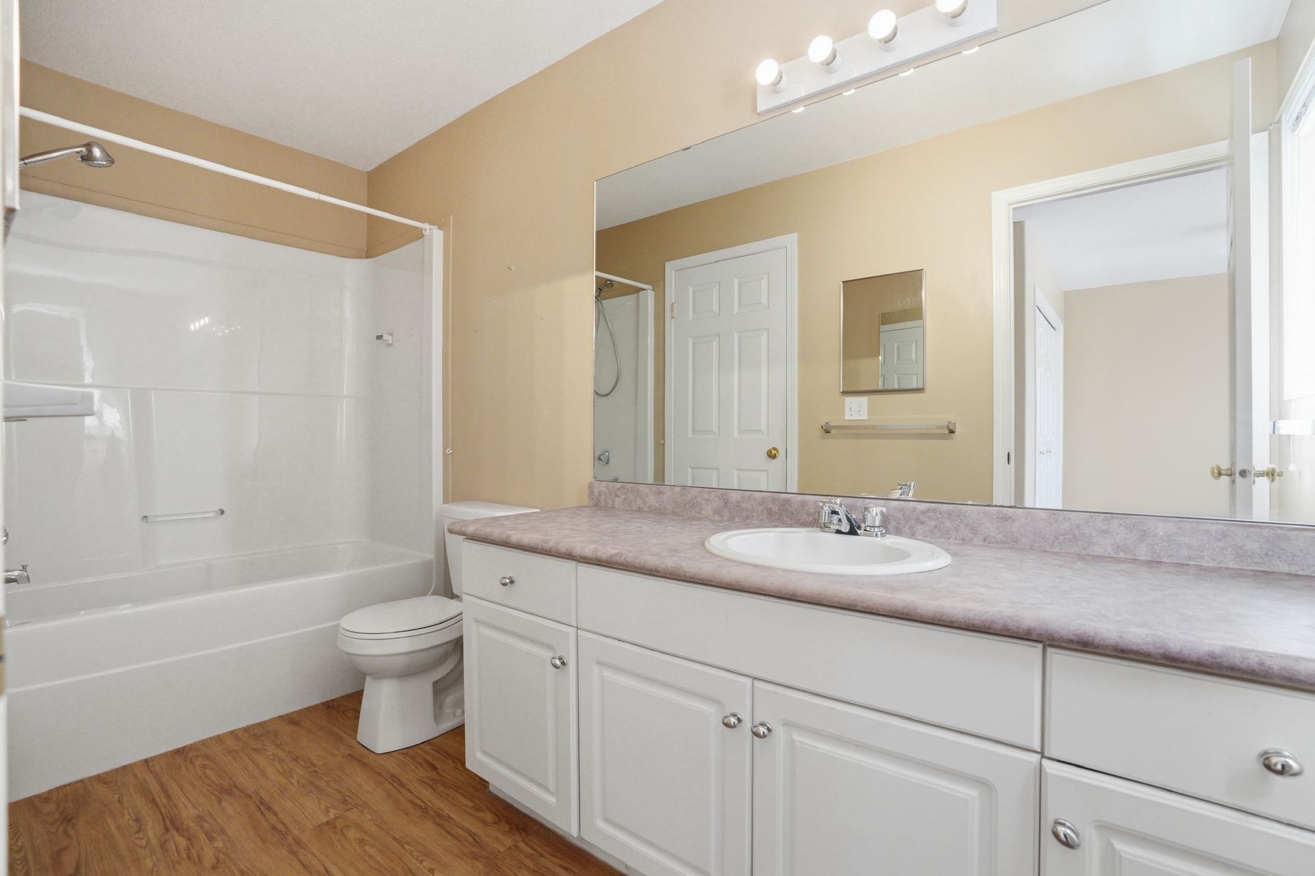 近百年高中联排出售 - 5